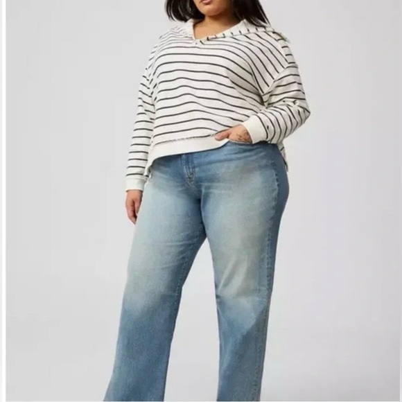 NWT Fleece V-Neck Sweatshirt. Size 00. - Picture 12 of 12